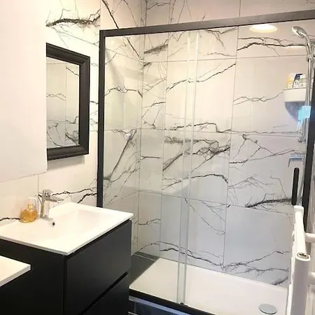 Apartment #7 Pour 5 Personnes Pres Du Metro L9 *