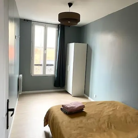 #7 Pour 5 Personnes Pres Du Metro L9 Баньоле