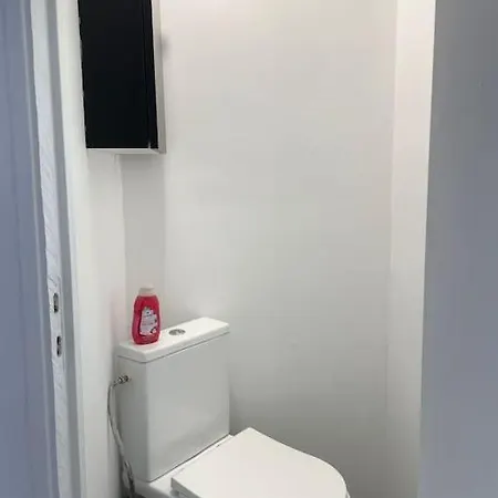 #7 Pour 5 Personnes Pres Du Metro L9 Apartment *